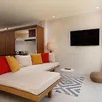 Comfortable Home With Poolside Bliss - Kamala #02