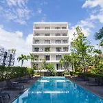 Aparment Behind Villa Market - Nv-703