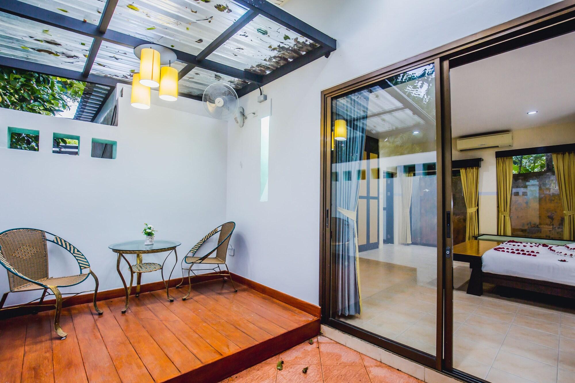 Karon Whale Hotel Phuket