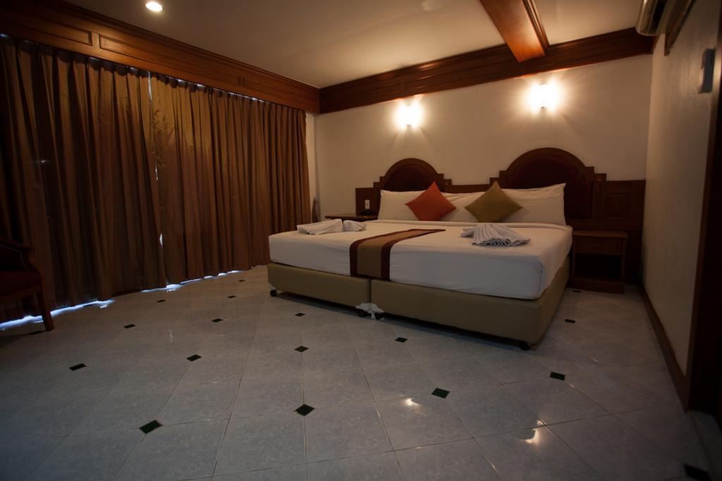 Inn Tatum Mansion 2*