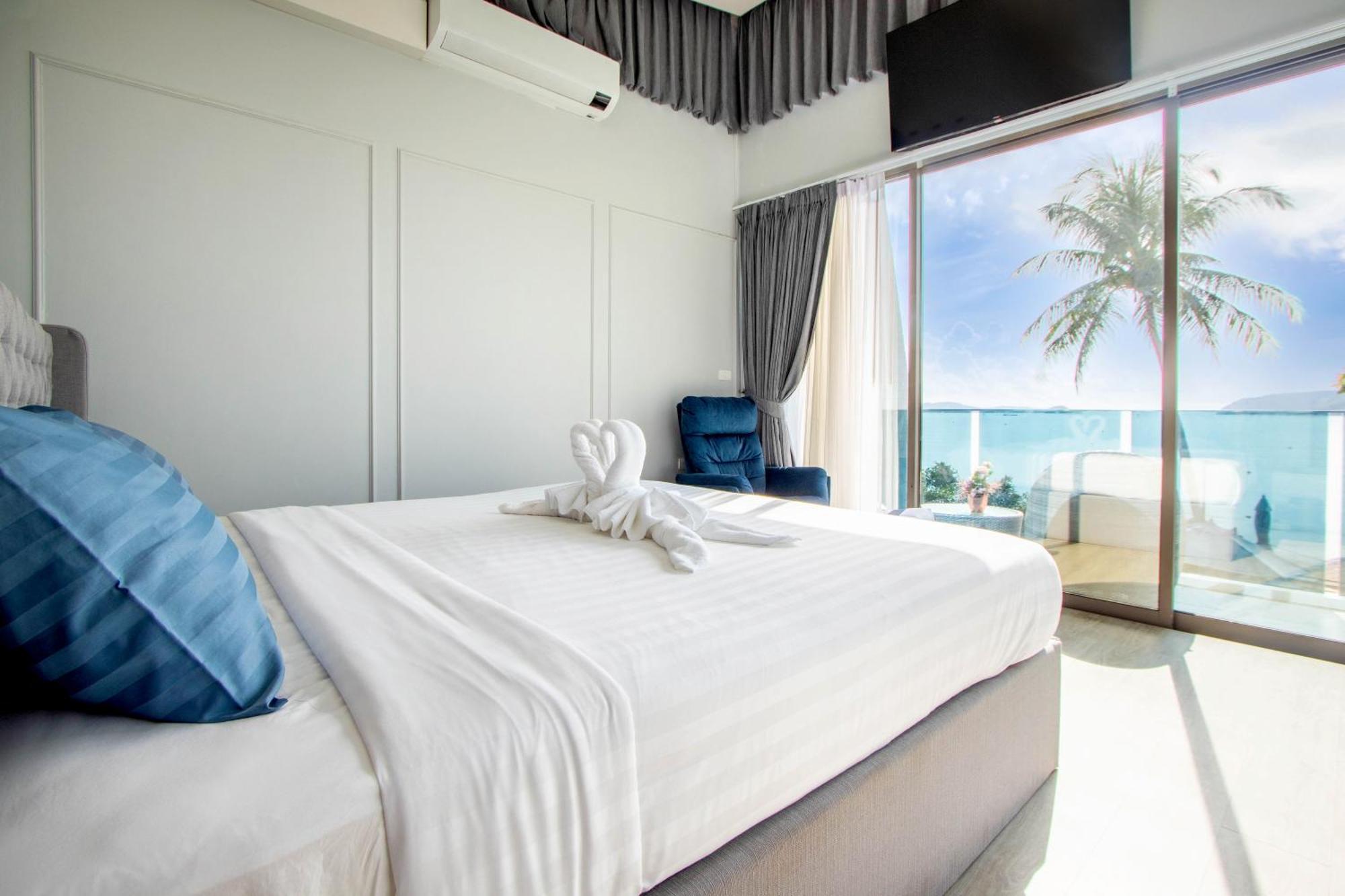 Villa 【beach Front】海景沙滩别墅，私人泳池，免费早餐，女佣每日清洁，生活方便交通便利