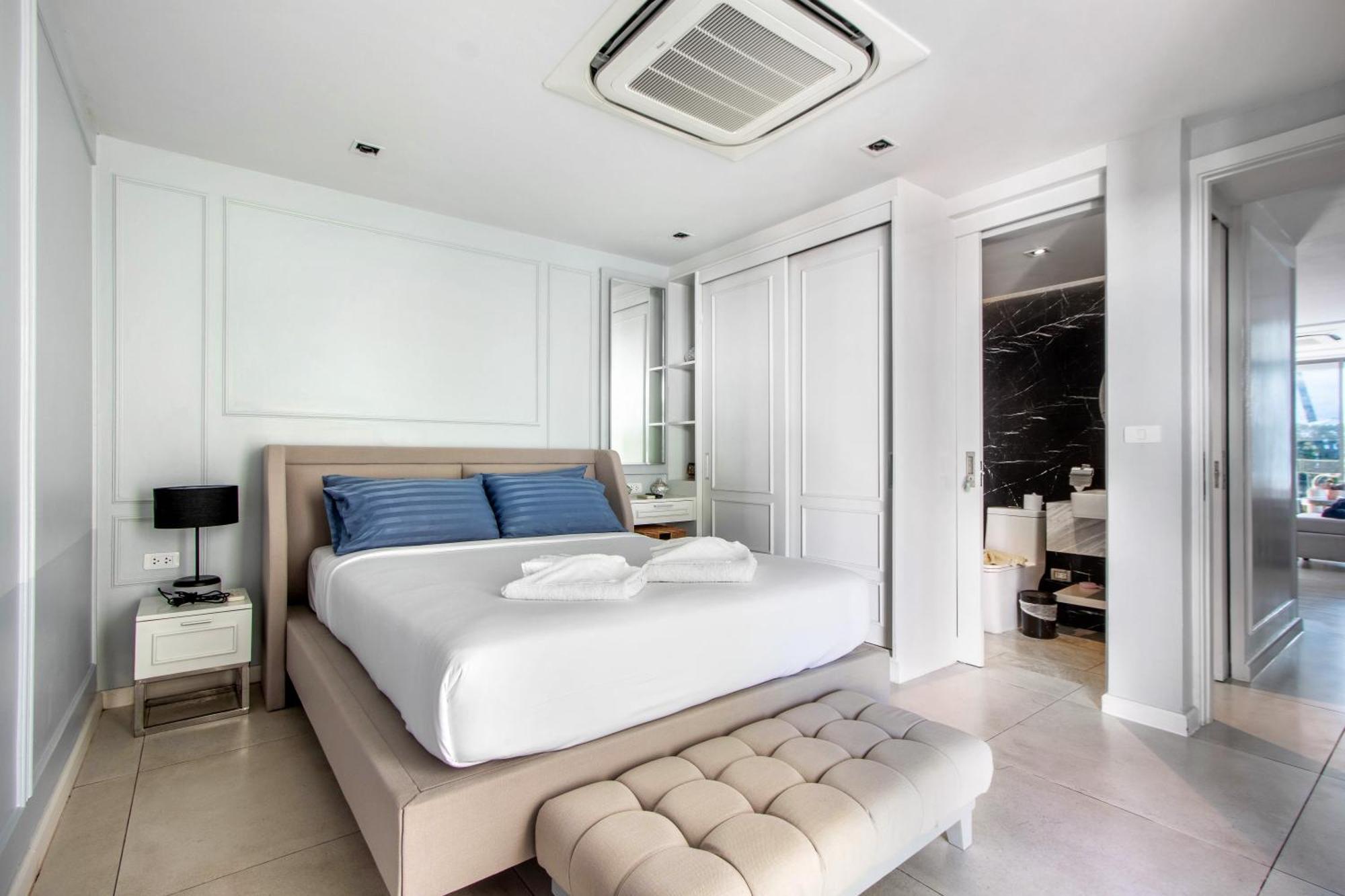 Villa 【beach Front】海景沙滩别墅，私人泳池，免费早餐，女佣每日清洁，生活方便交通便利 *
