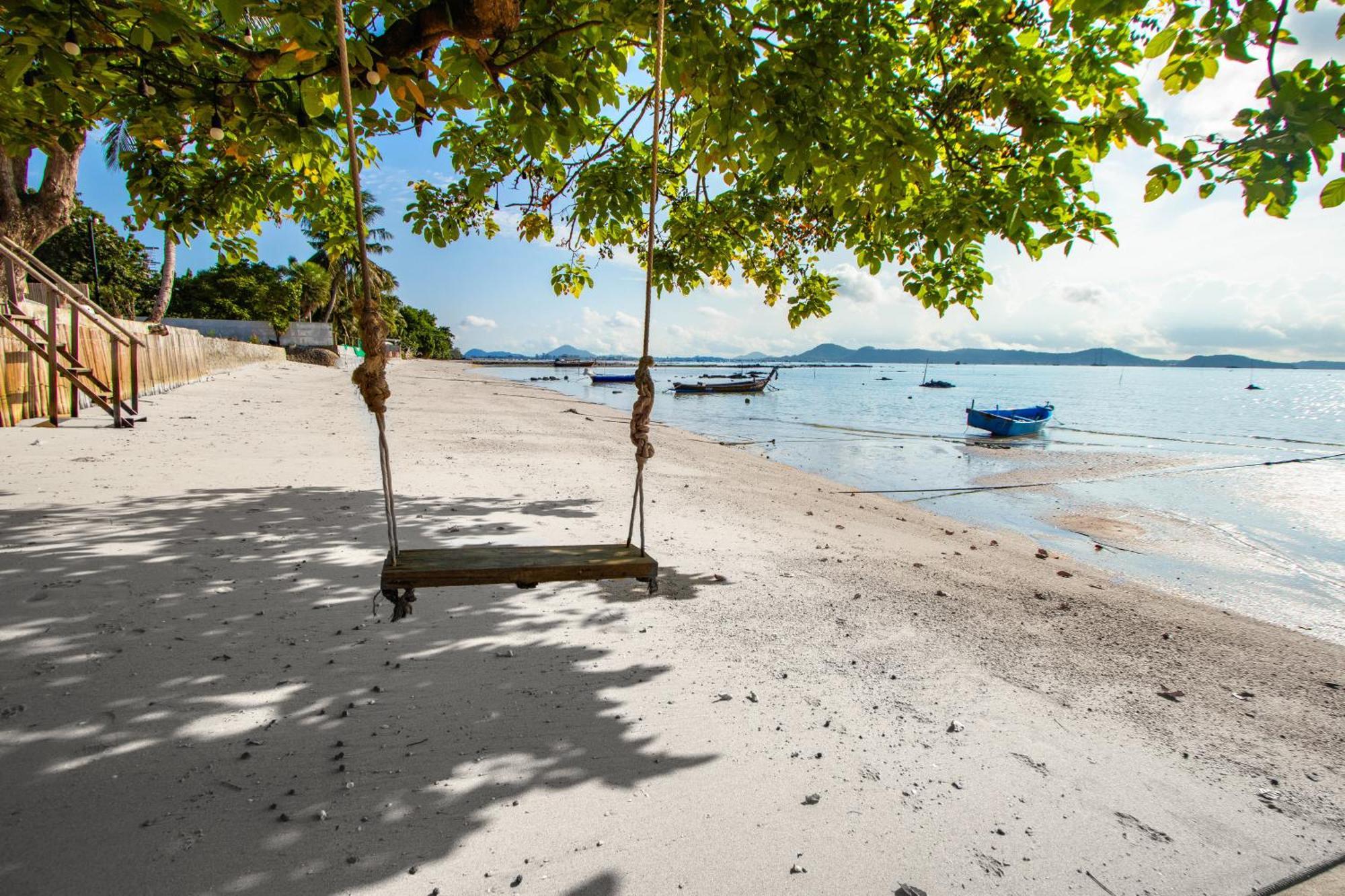 【beach Front】海景沙滩别墅，私人泳池，免费早餐，女佣每日清洁，生活方便交通便利 Villa *