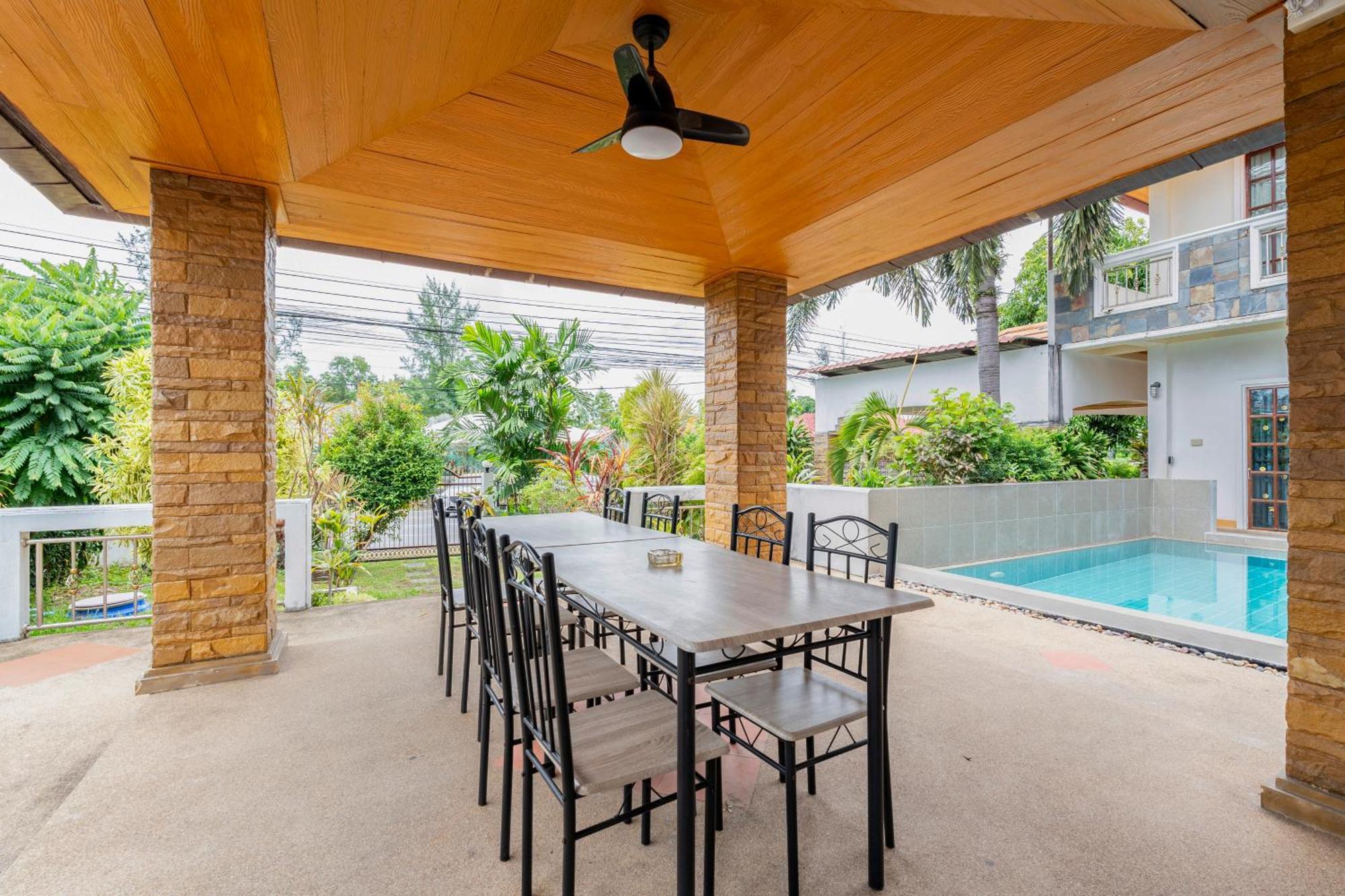 Janya 4 Bedroom Near