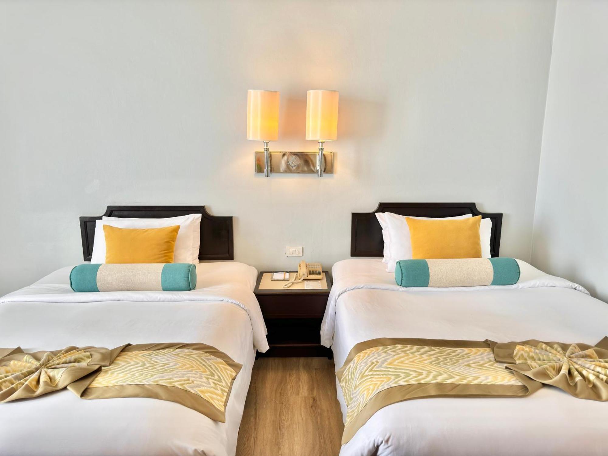 Hotel Merlin - Sha
