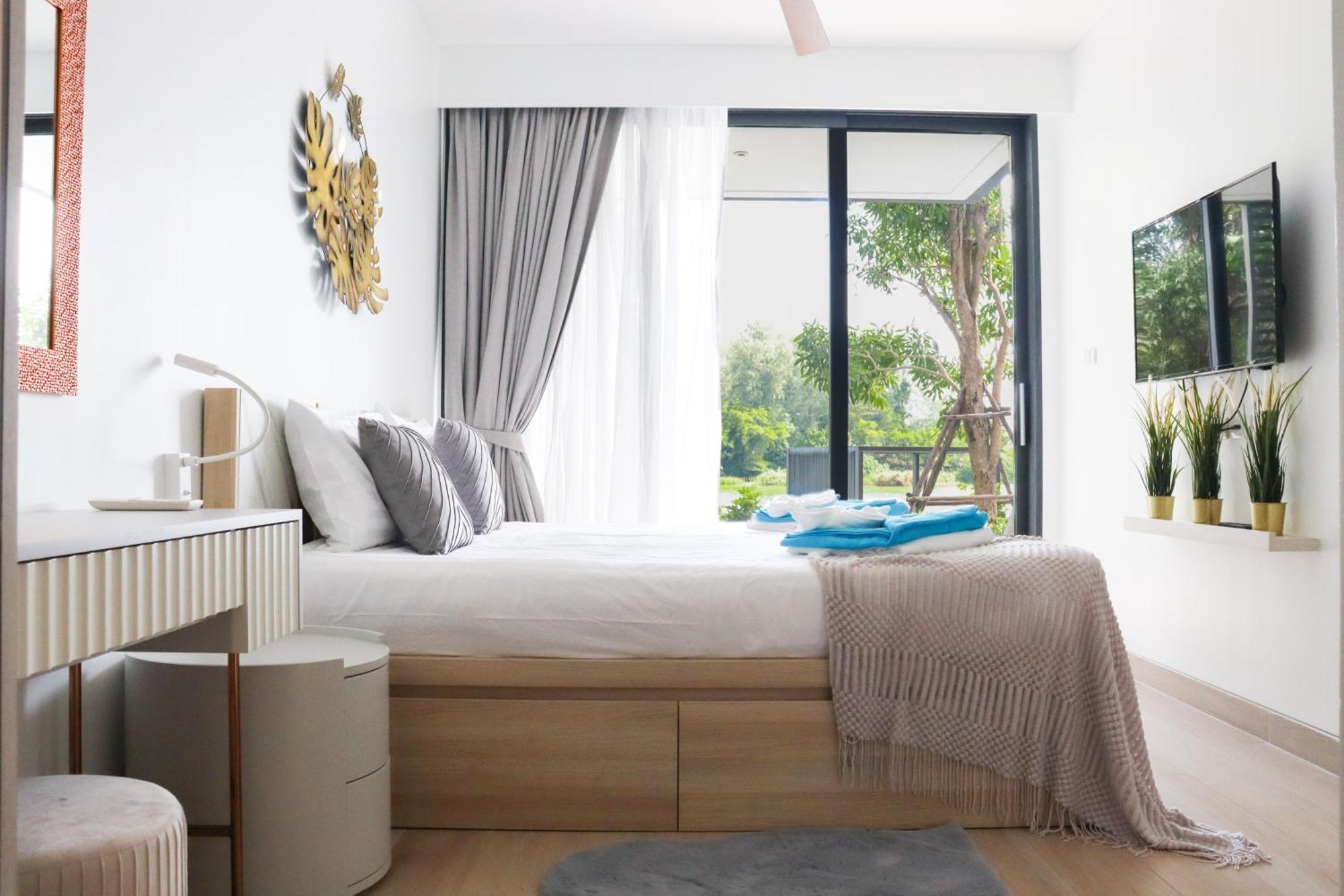 Cassia 3br With Terrace Sea View By Nla