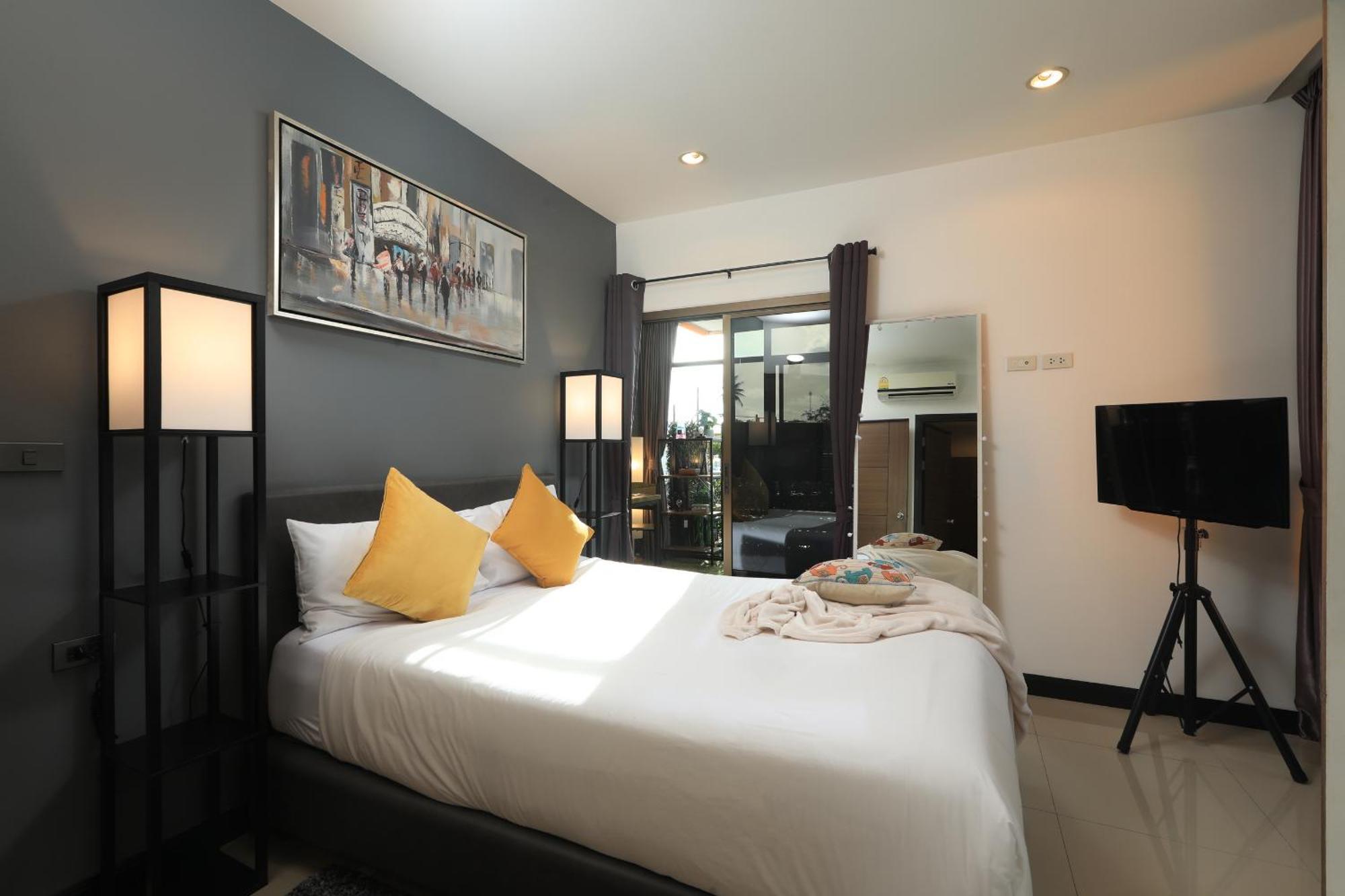 1 Bdr Naiharn By Capitalpro Phuket