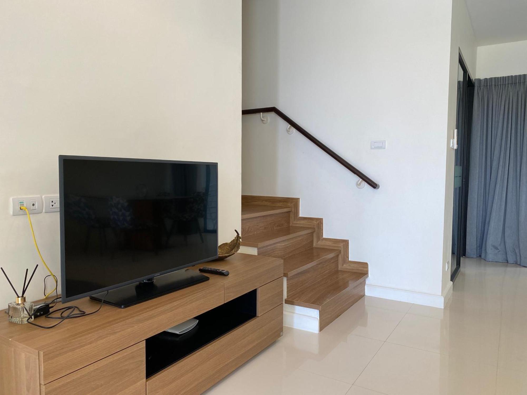 Holiday home 2 Bdr Townhouse In Laguna Park By Capitalpro