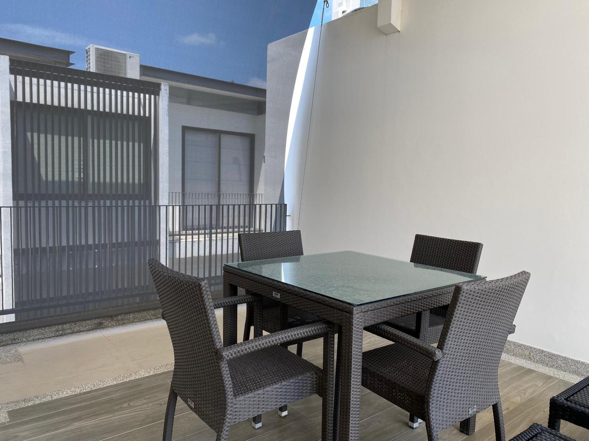 Holiday home 2 Bdr Townhouse In Laguna Park By Capitalpro