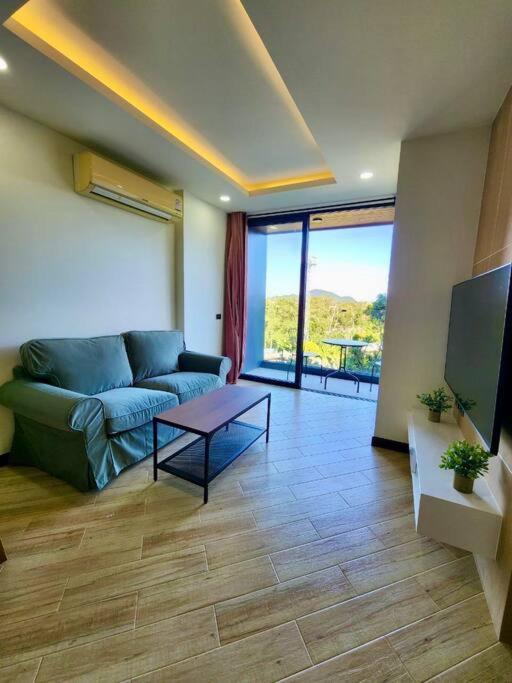 One Bedroom Calypso Garden