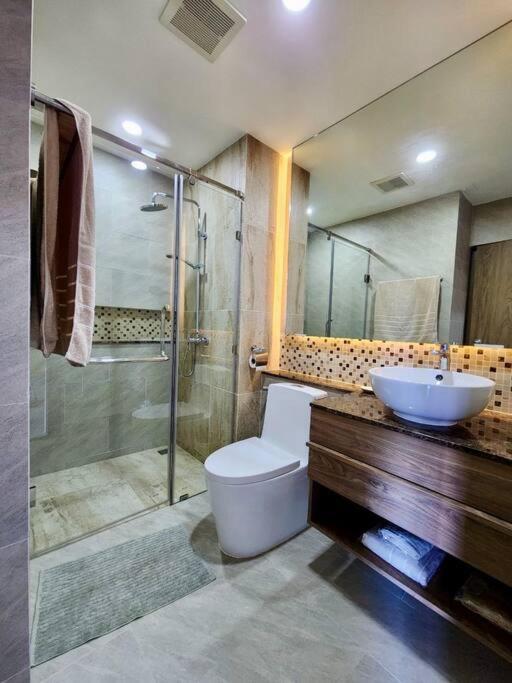 One Bedroom Calypso Garden Apartment *