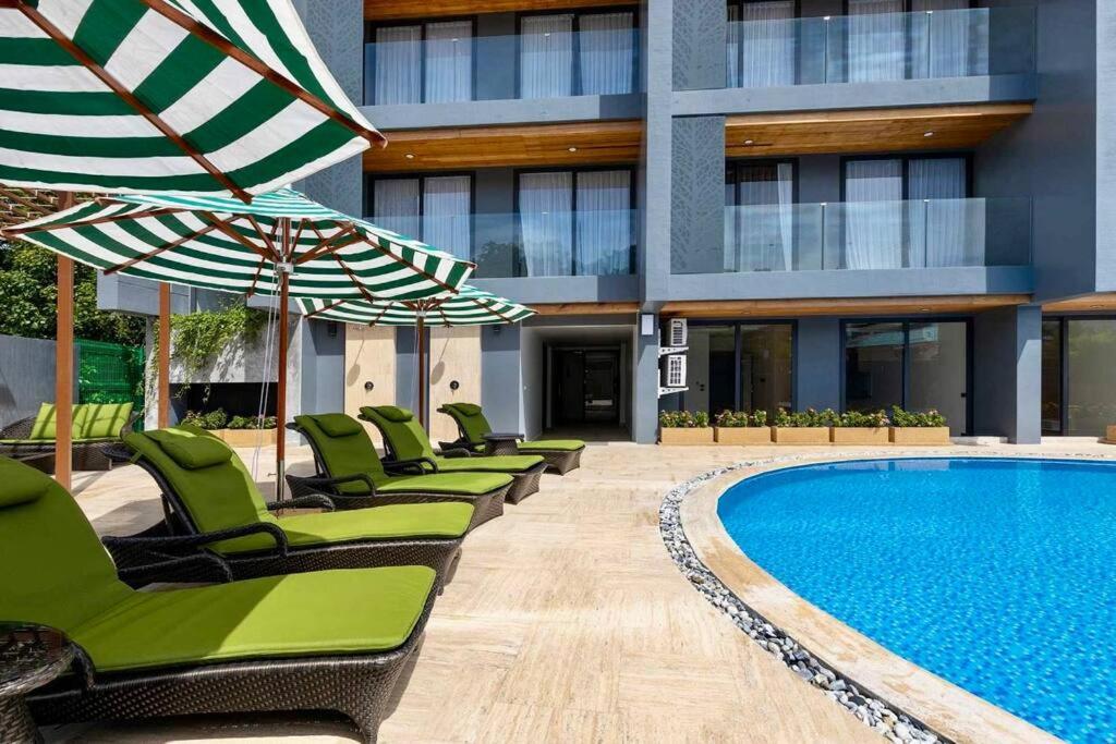 One Bedroom Calypso Garden Apartment *