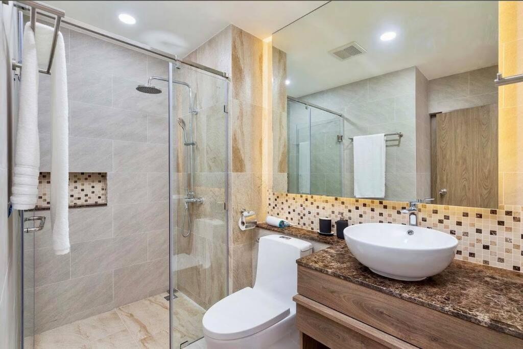 One Bedroom Calypso Garden Apartment *
