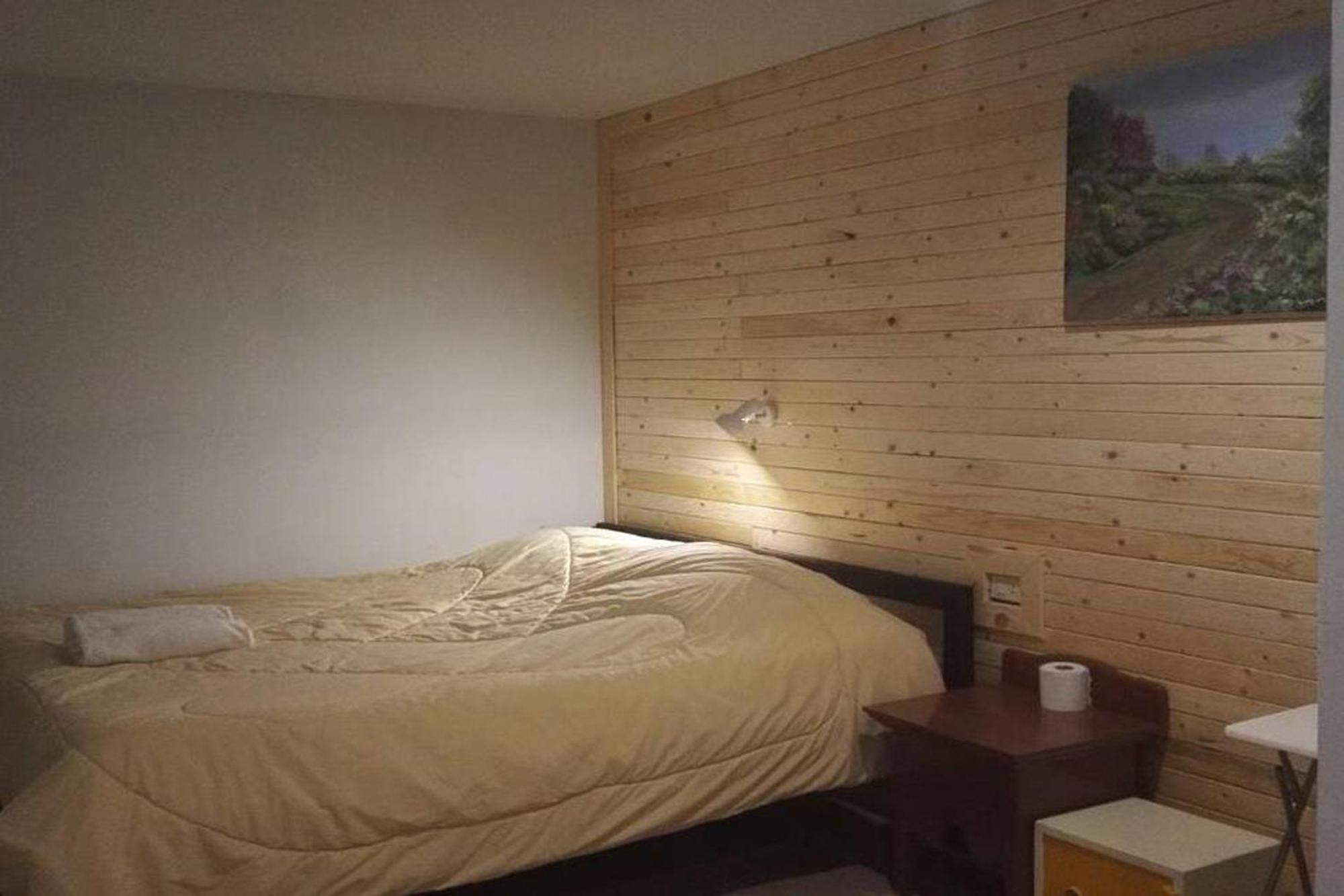Gotum 2&money Exchange 2* Phuket