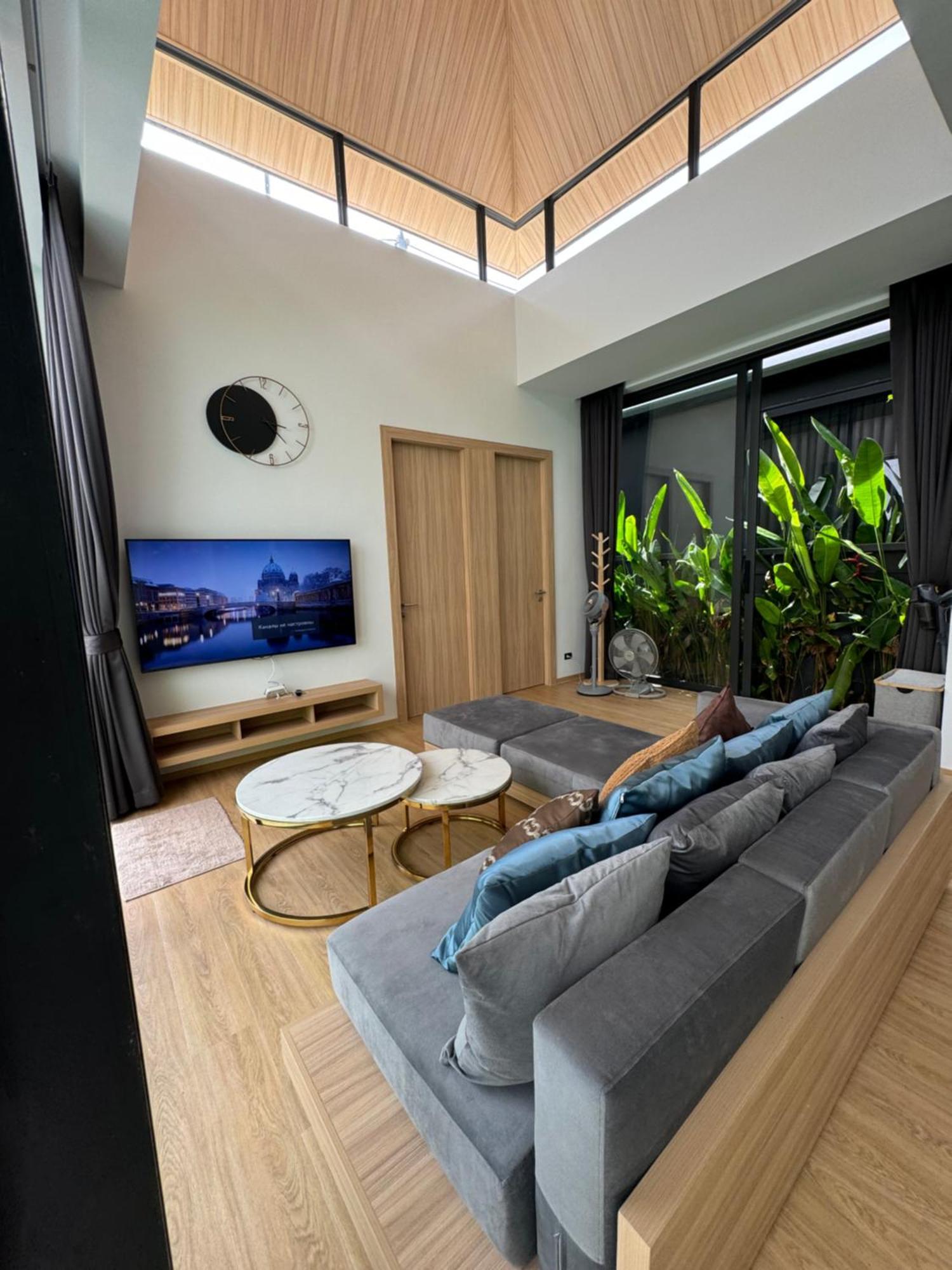 Aileen Naithon Phuket