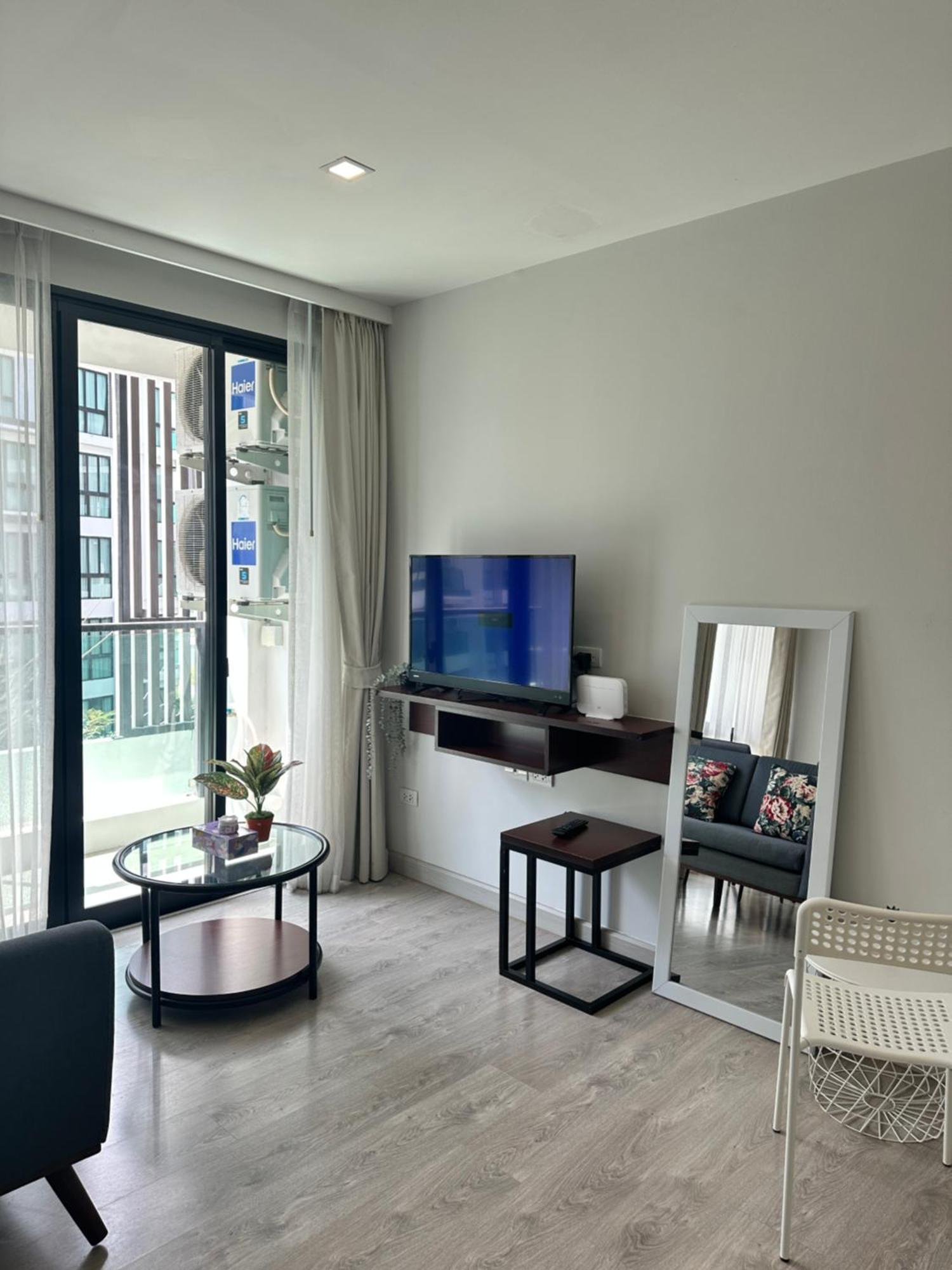 Royal Lee Apartment Phuket