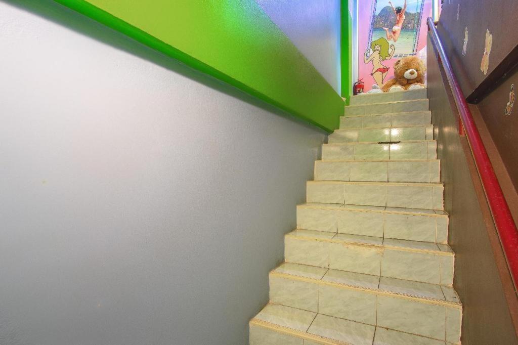 Hostel Oyo 586 I
