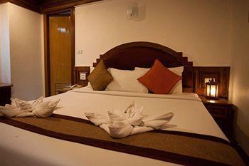 Tatum Mansion Inn 2*