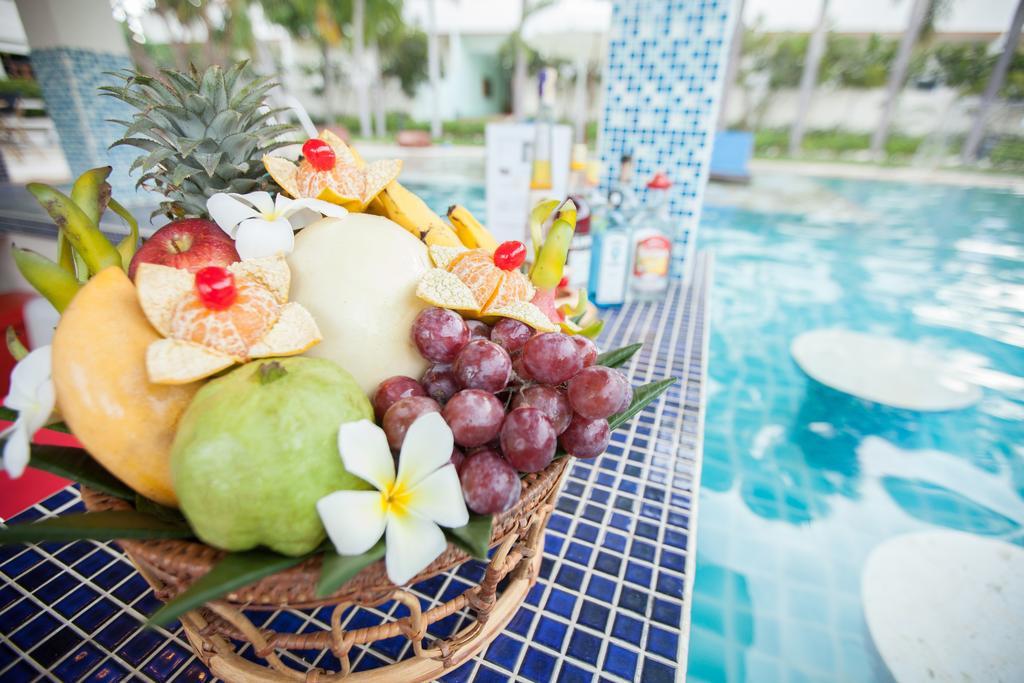 Chalong Beach Hotel Phuket 3* Phuket