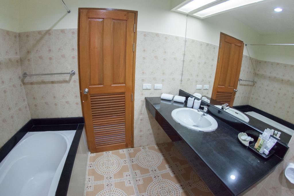 Chalong Beach Hotel Phuket Resort