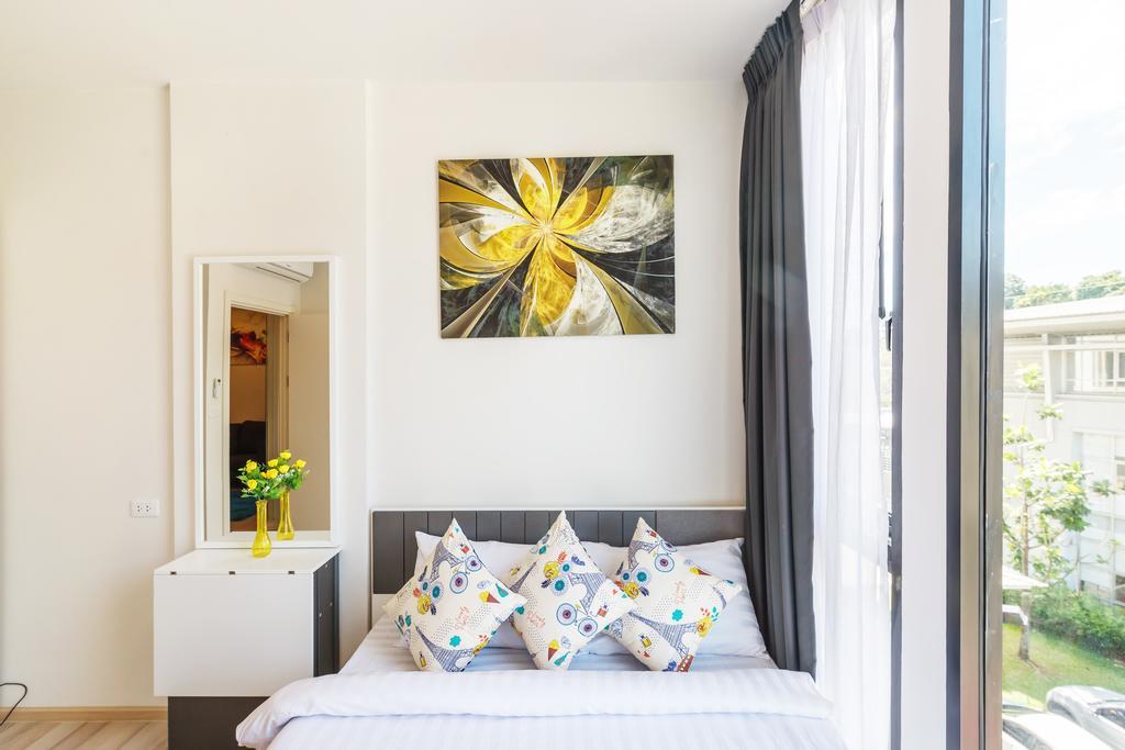 Favstay - The Base Uptown Apartment
