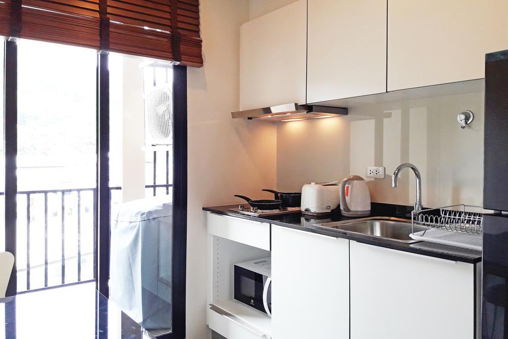 Favstay - The Base Uptown * Phuket