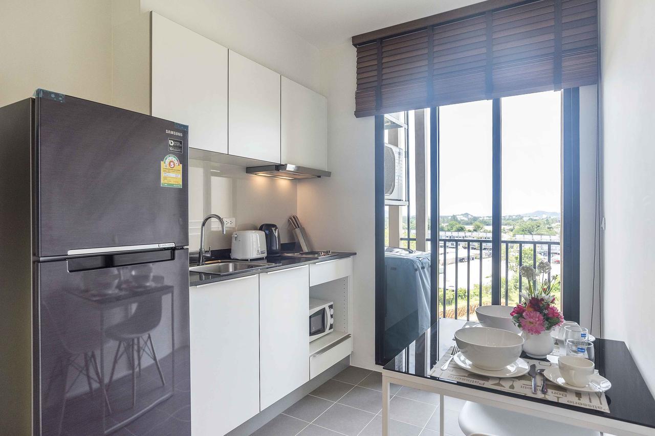 Favstay - The Base Uptown Apartment