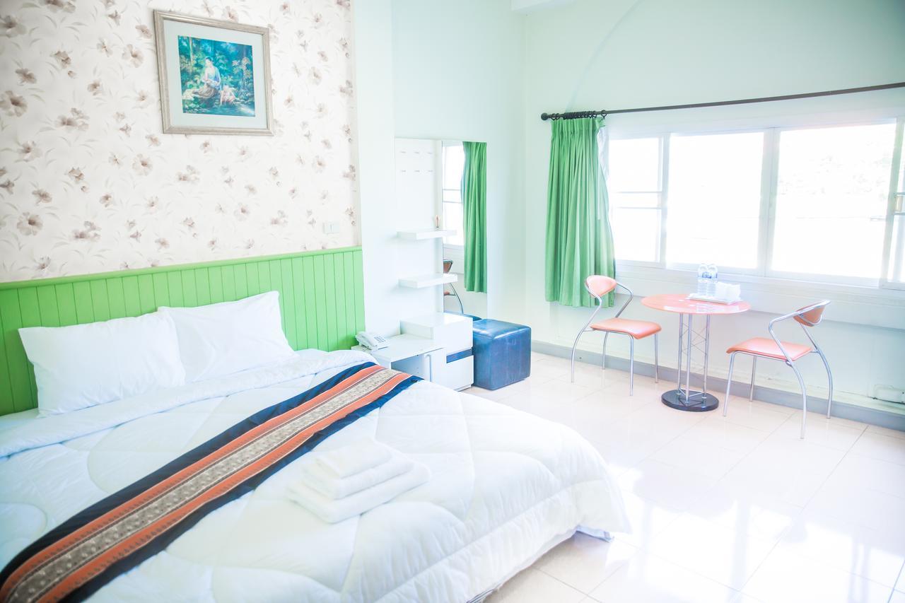 Guest house Nine @ Town Phuket