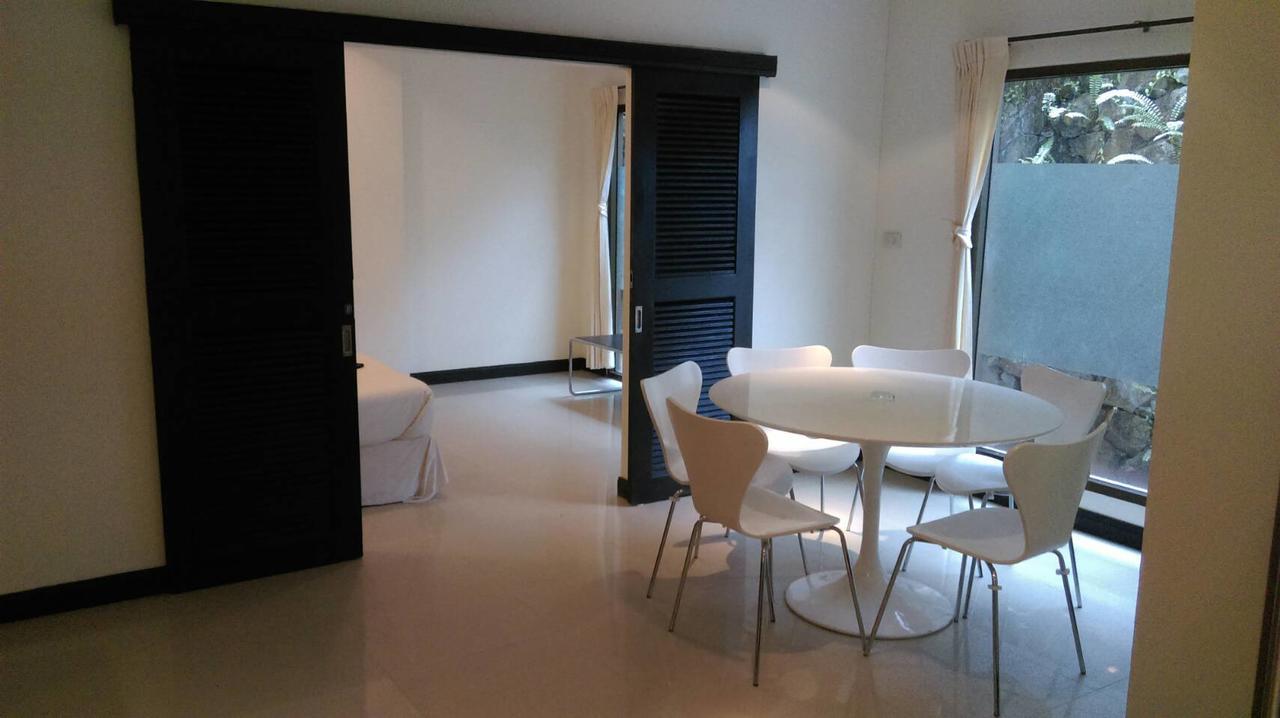 Surin Gate Apartment