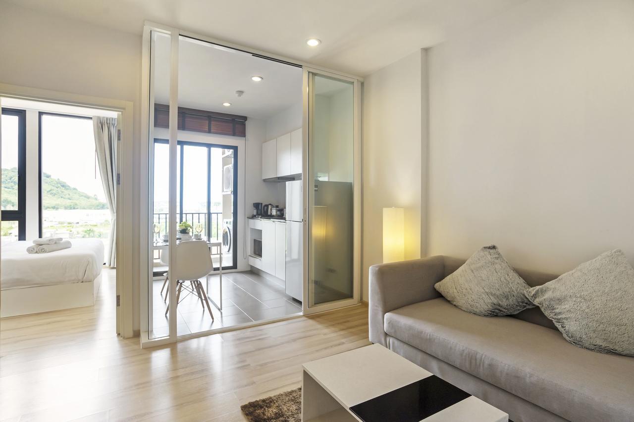 Favstay - The Base Uptown Apartment *