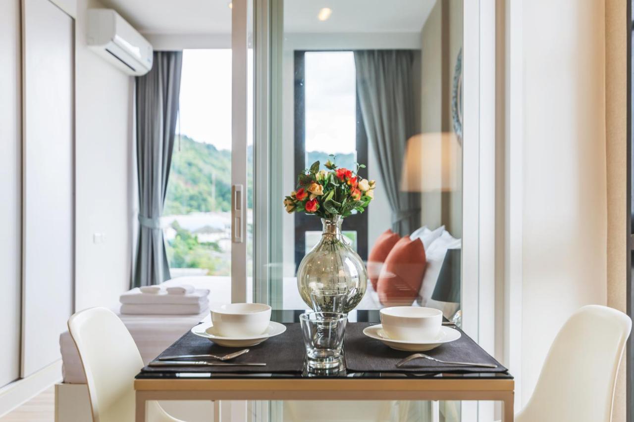 Favstay - The Base Uptown * Phuket