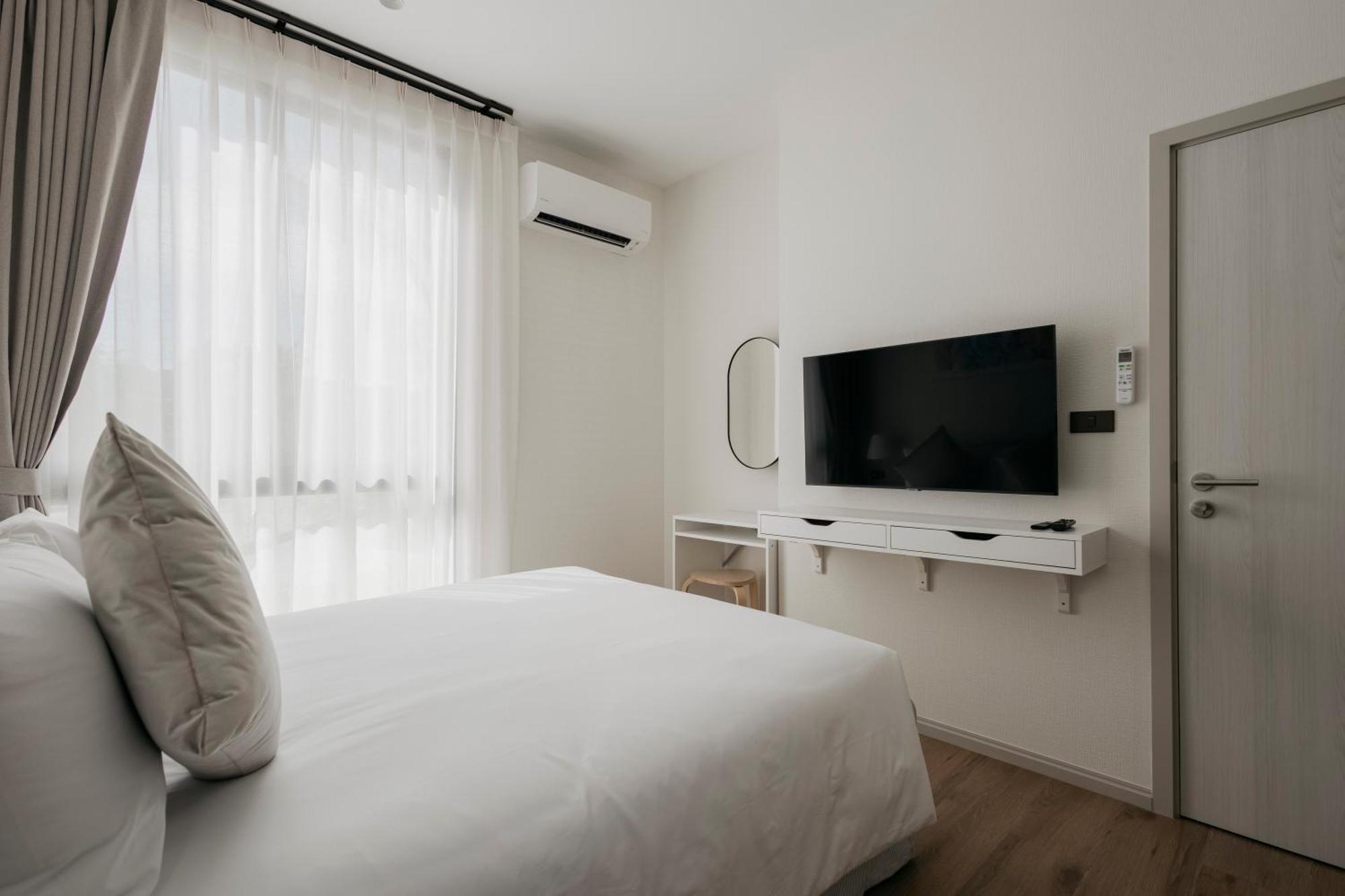 Halo 1 Title Naiyang Apartment Phuket