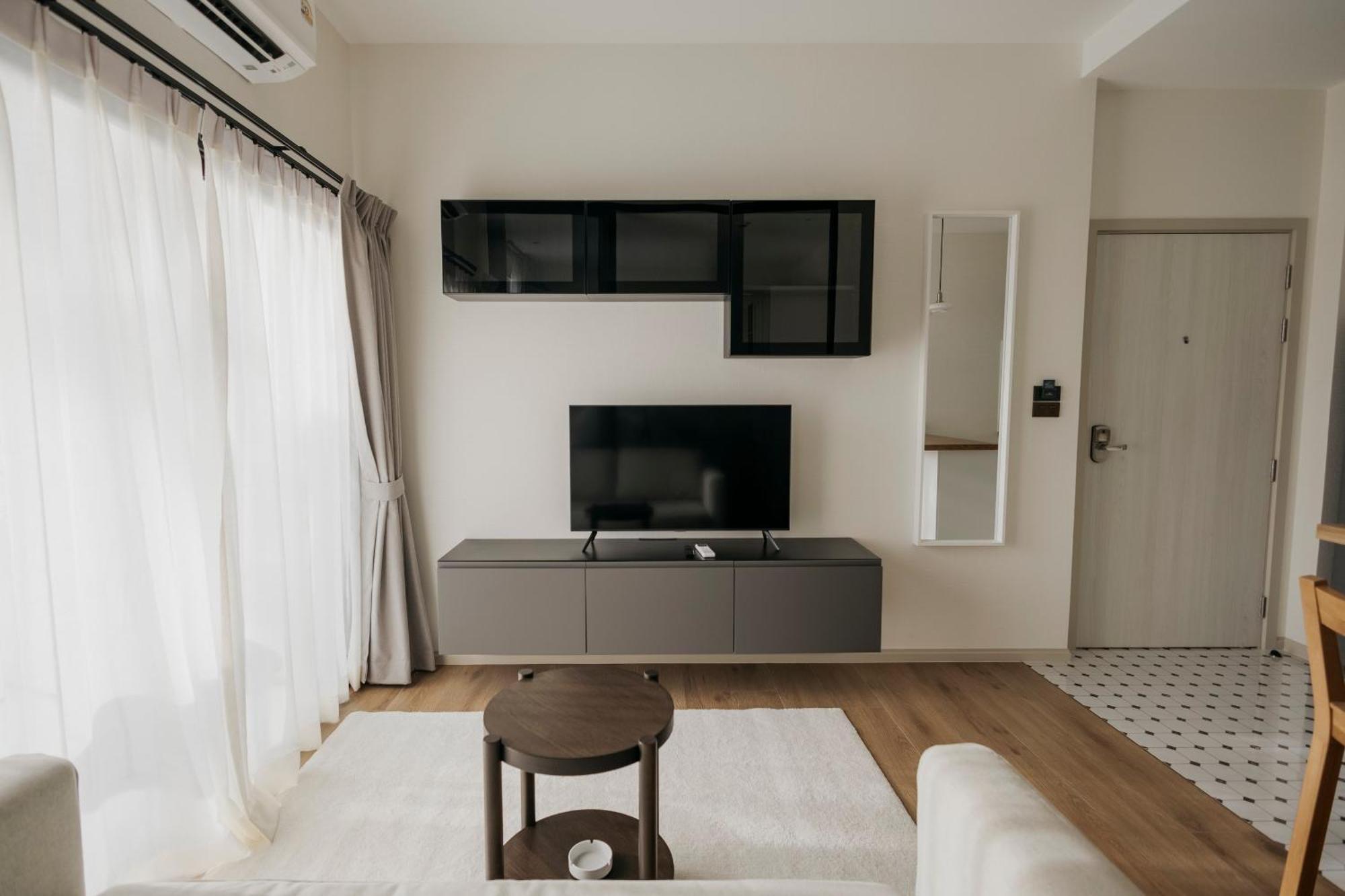 Halo 1 Title Naiyang Apartment Phuket
