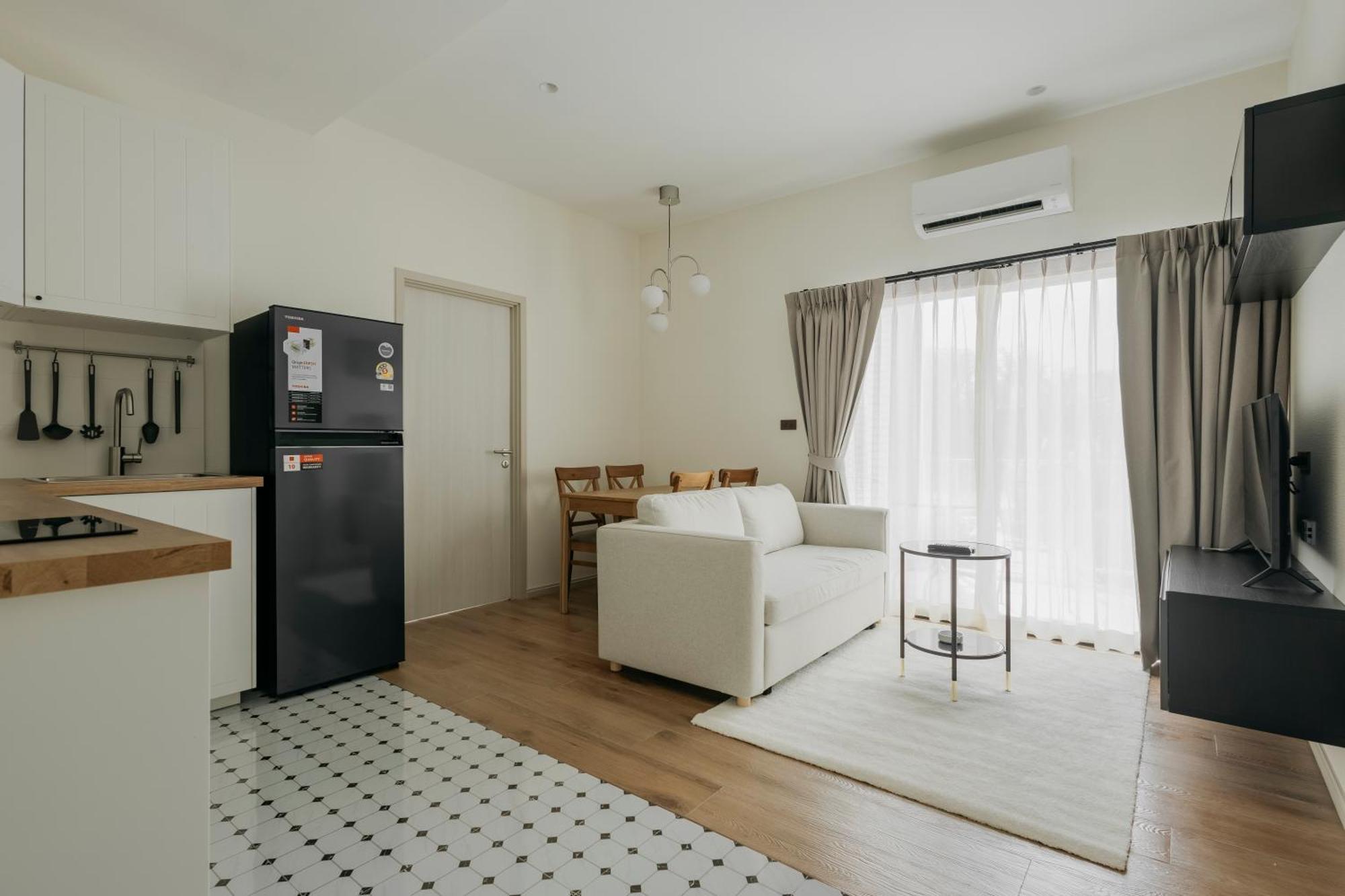 Apartment Halo 1 Title Naiyang *