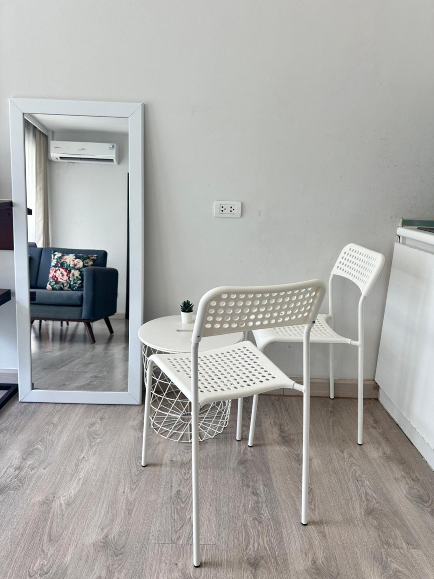 Royal Lee Apartment *