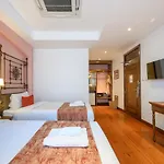 Woo Gallery & Boutique Hotel