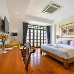 Woo Gallery & Boutique Hotel