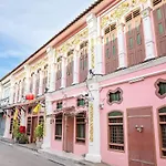 Oyo 605 Lake View Phuket Place
