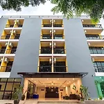 Yamin Seaview Hotel