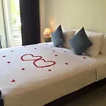 Glitter House