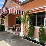 H&Q 1Br Cozy House, Bangtao Beach