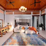 Luxury Villa With Pool And Garden - Bl #93