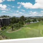 Excellent 2Bd Apartment With A Patio