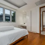 Weg Elite Beachfront