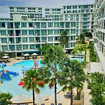 Family Luxe Apartment In 5 Star Hotel