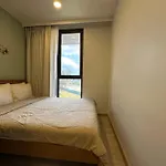 2 Bd Laguna Skypark Condo