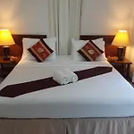 Baan Chaba Bungalow