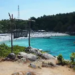 Bungalow Raya Resort