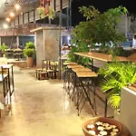 Mook Anda Hotel