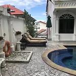 Chic Boutique Hotel